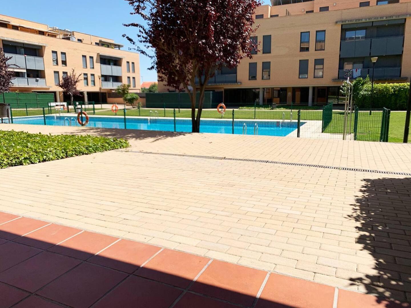Lujoso Apartamento 3 Camas Piscina Parque Garaje Las Rozas Familiar Tranquilo Exteriör bild